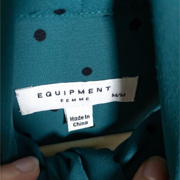 EQUIPMENT Luis Tie Neck Blouse Button Front Green Black Polka Dot Women's Medium - Picture 3 of 4